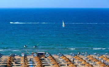 Enjoy the Moroccan coast